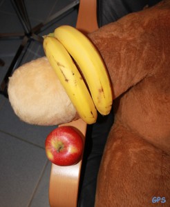 Teddy mit Apfel