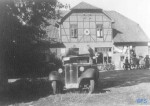 Historische Aufnahme Praxis Sülze - Dienstwagen